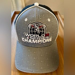 Chicago White Sox 2005 World Series Champions Locker Room Gray/Black Hat/Cap